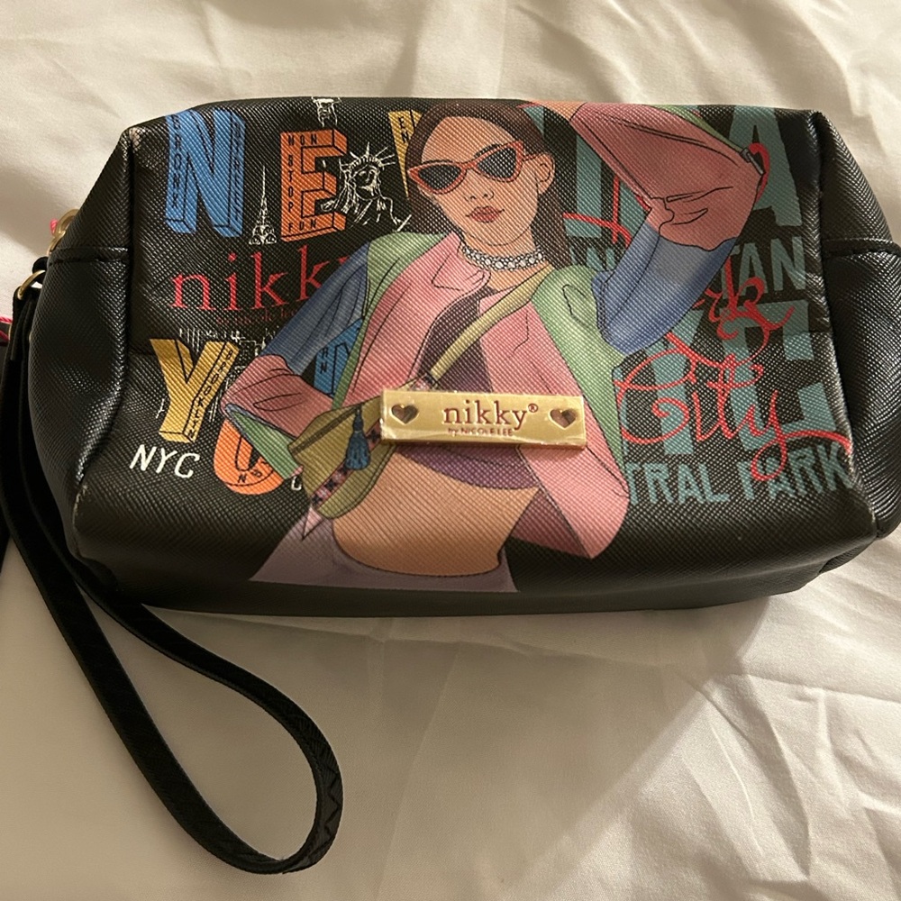 NIKKY BY NICOLE LEE MAKEUP BAG